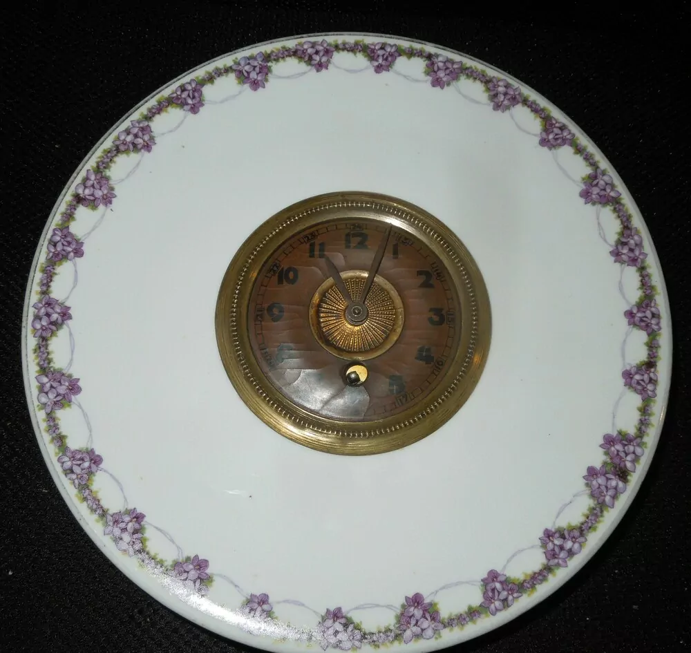 HODINY PORCELÁNOVÉ NÁSTĚNNÉ FIALKY