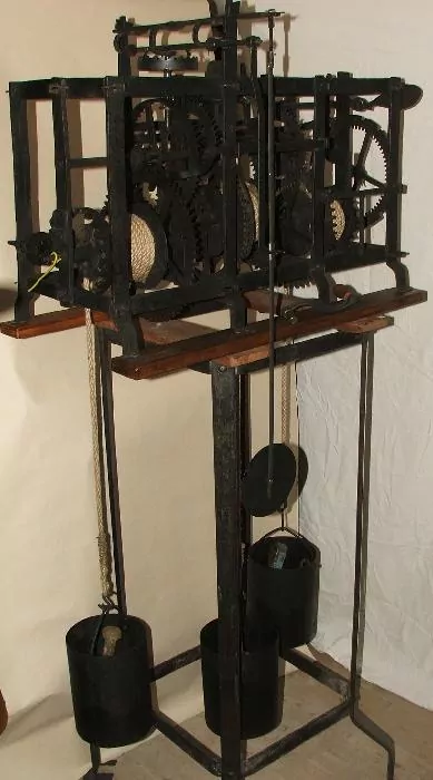 HODINY VĚŽNÍ HODINOVÝ STROJ 1805 ! The tower clock !Die Turmuhr! Zegar wieżowy !