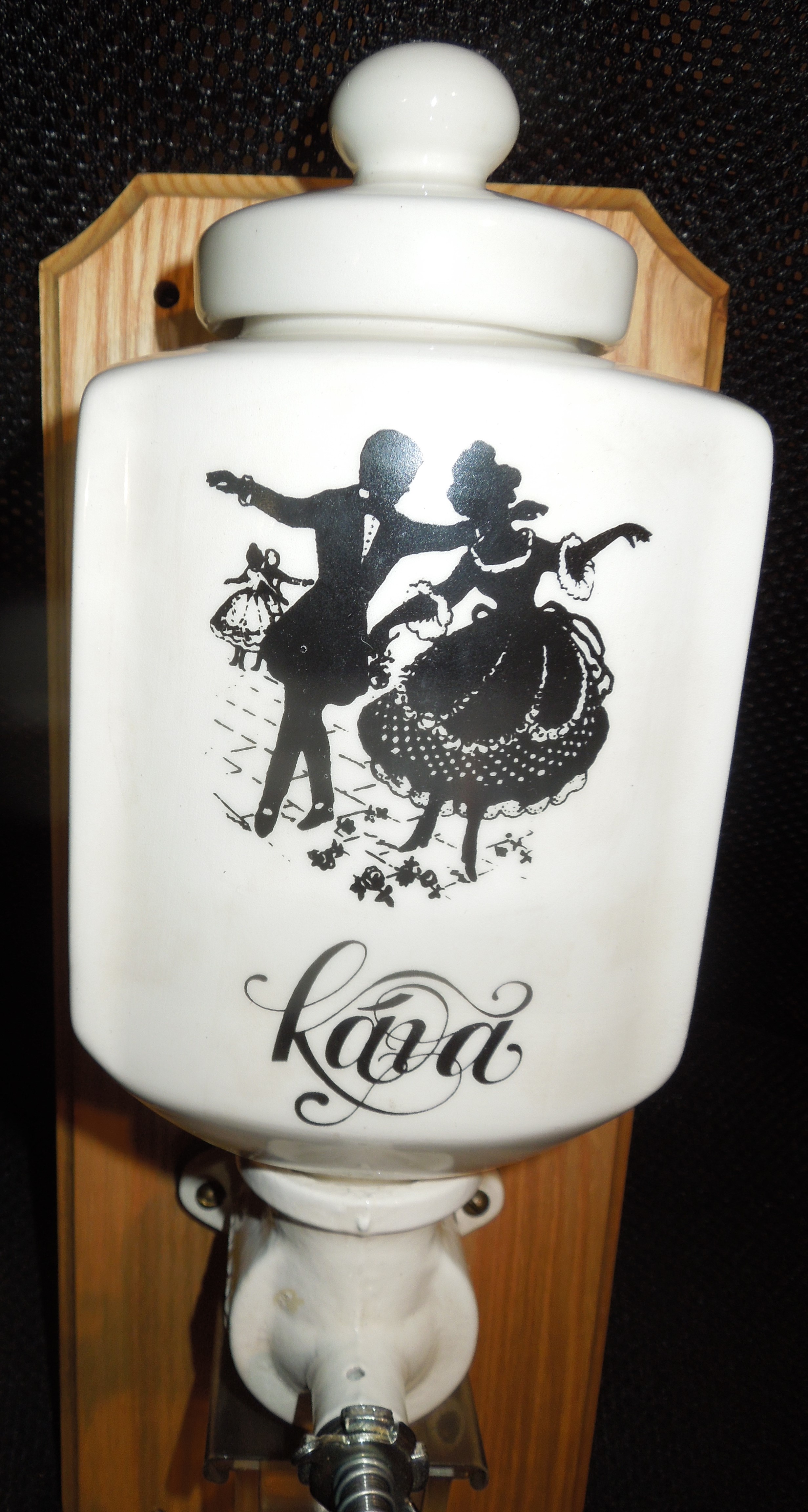 STAROŽITNÝ MLÝNEK KAFEMLÝNEK KÁVOMLÝNEK ROKOKO POKER