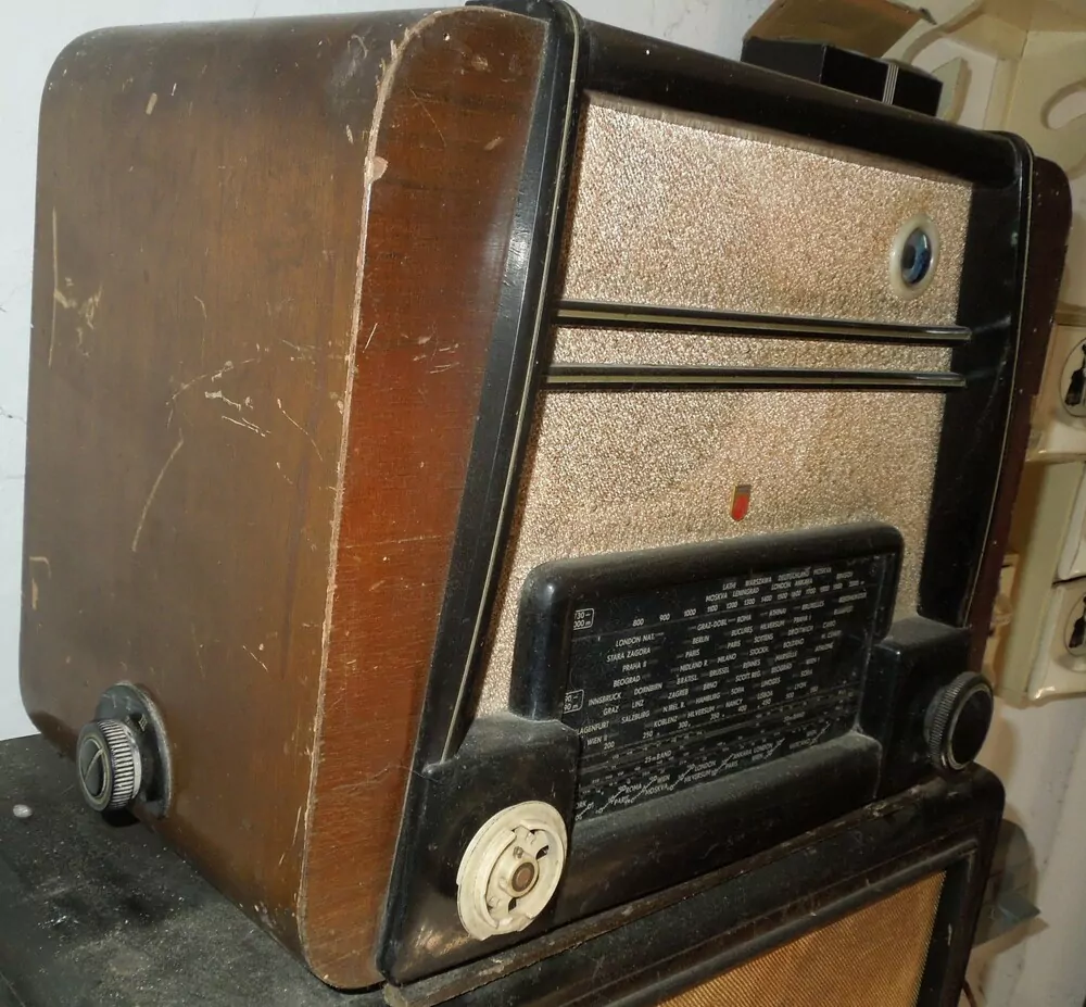 RÁDIO PHILIPS BA 491 A