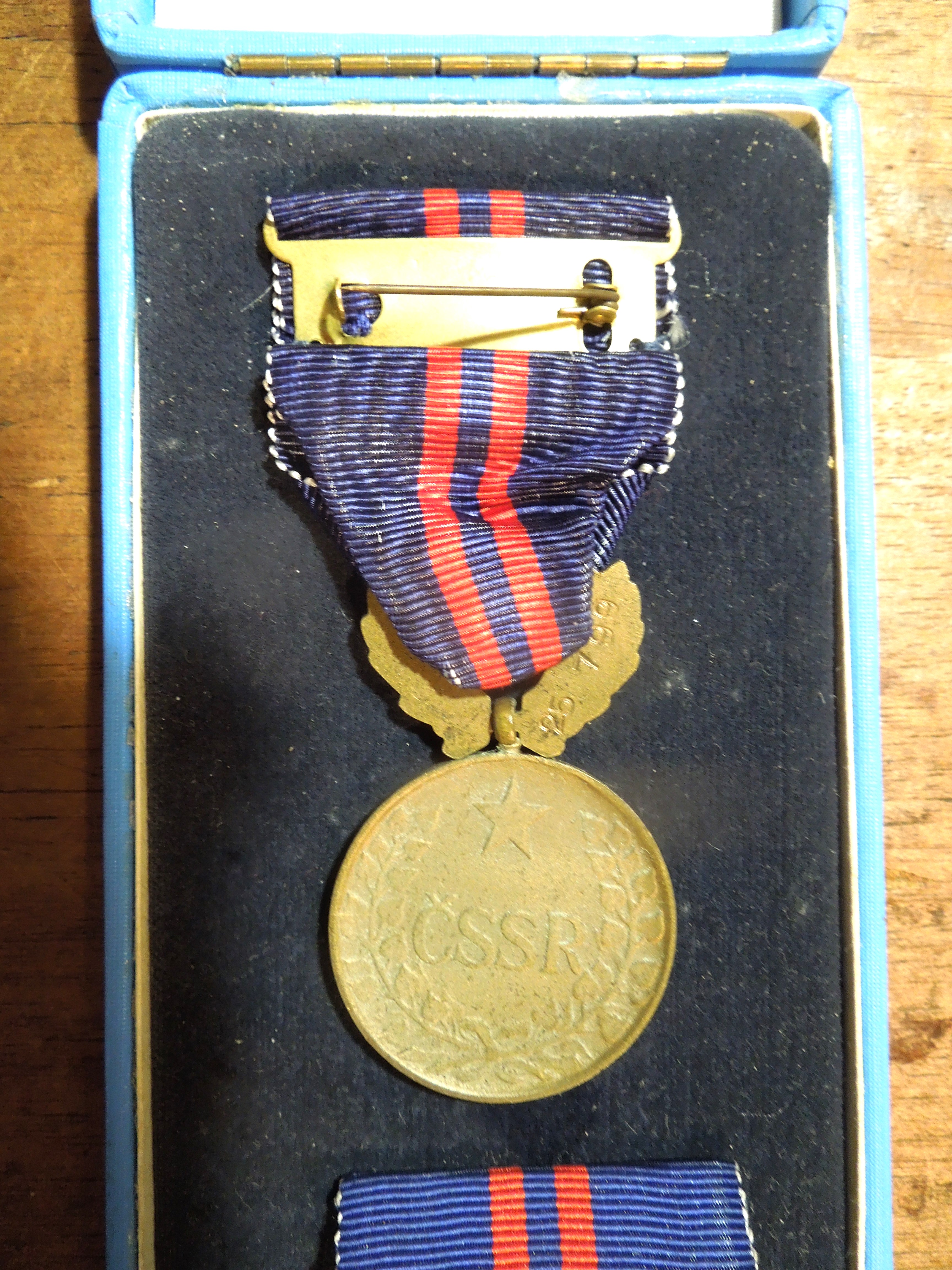 Vyznamenání - za vynikající práci ČSR