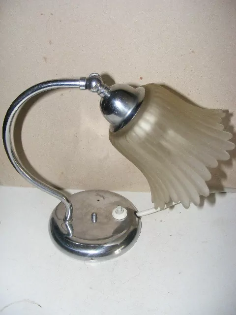 Chromovaná lampička chrom stolní lampa STAROŽITNÉ