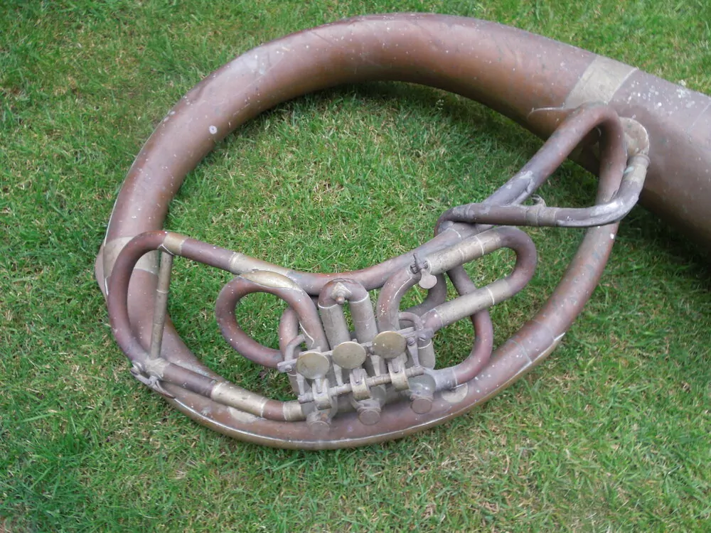 Dechové nástroje - STAROŽITNÁ TRUBKA - TUBA