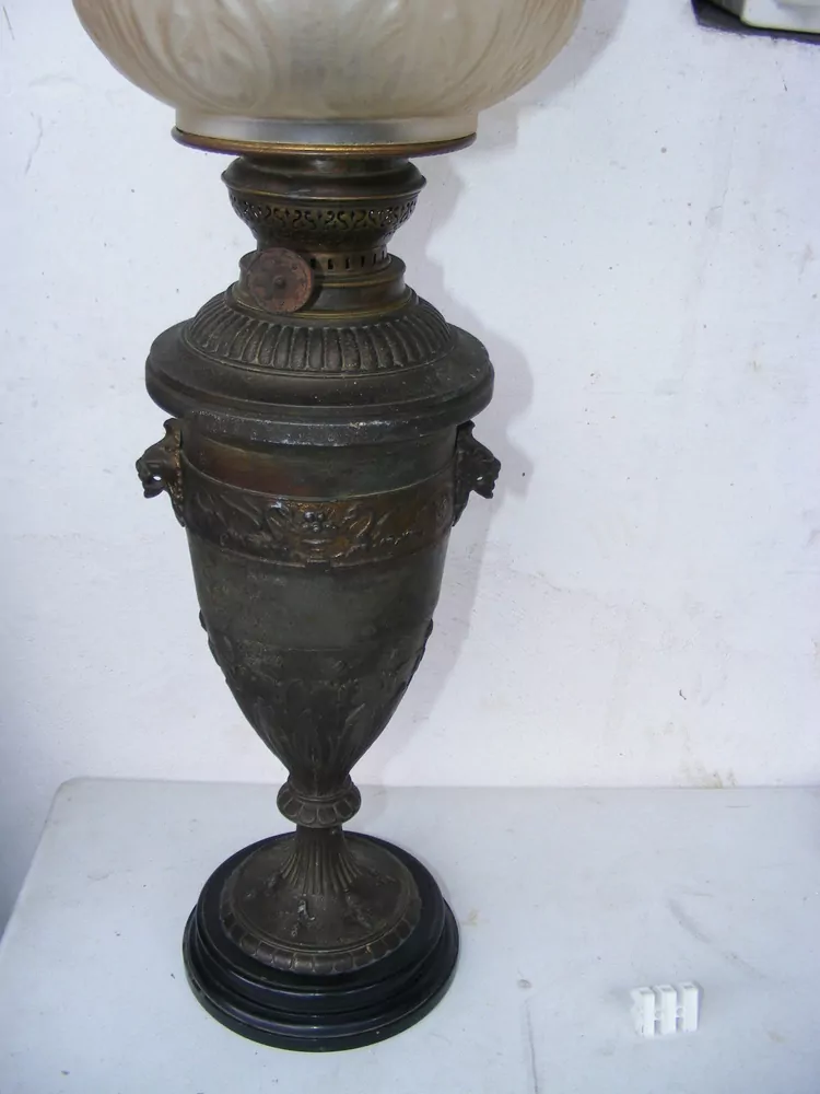 STAROŽITNÁ PETROLEJOVÁ LAMPA , PETROLEJKA