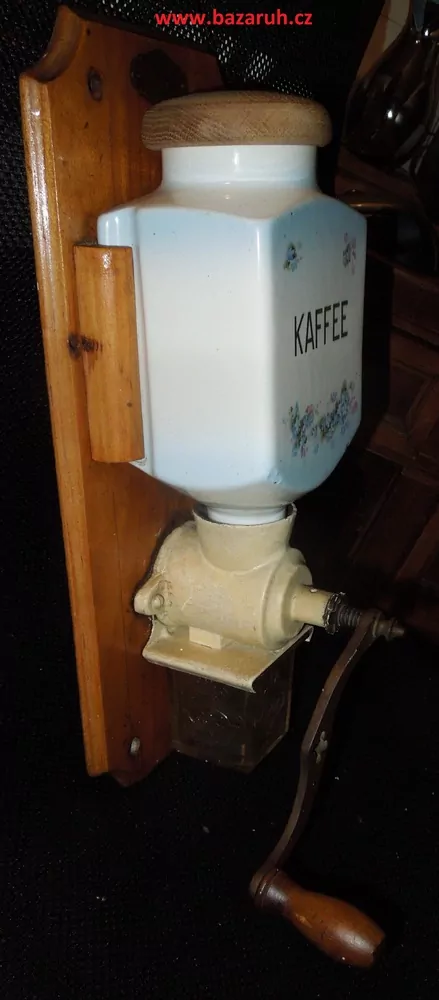 STAROŽITNOST PORCELÁNOVÝ MLÝNEK  POMNĚNKY