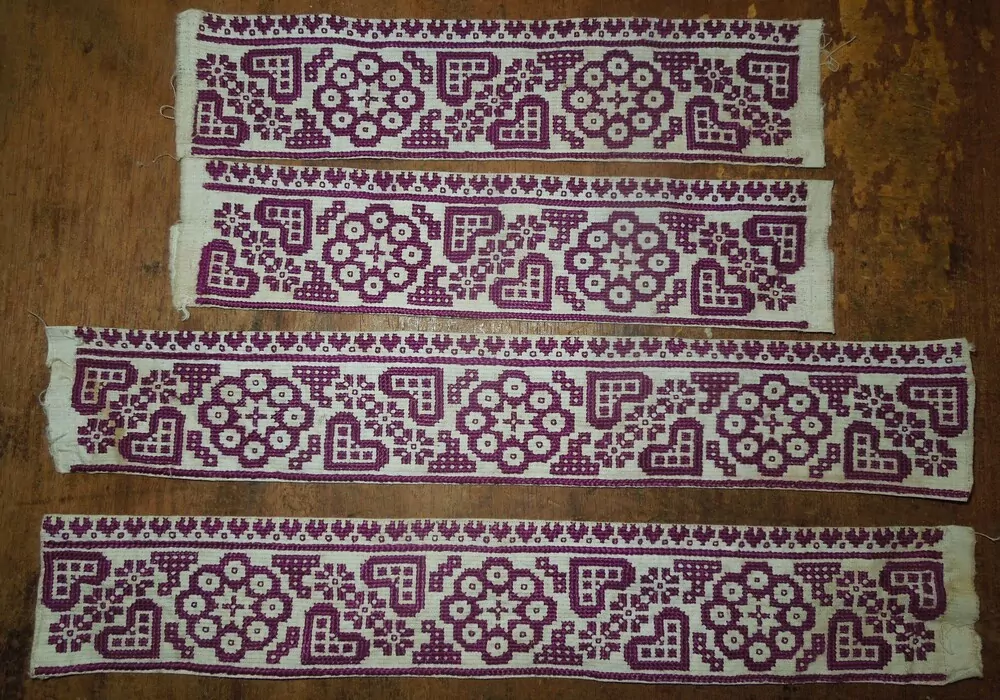 VŠÍVÁNÍ KE KROJI DÁMSKÉ KUNOVSKÉ