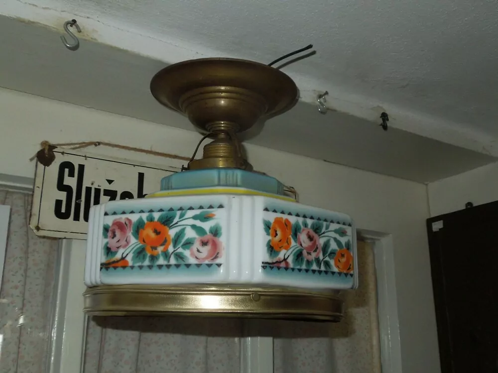 STROPNICE STARÝ 1 KS LUSTR STÍNÍTKO ŠIRM