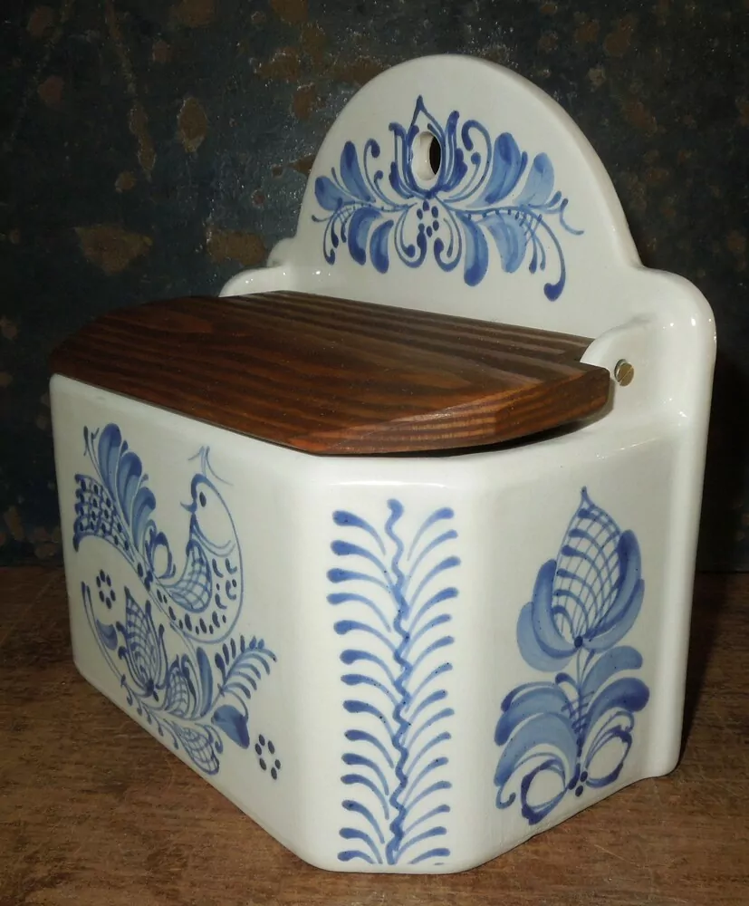 PORCELÁNOVÝ KOŘENKA DOZA NA ZEĎ