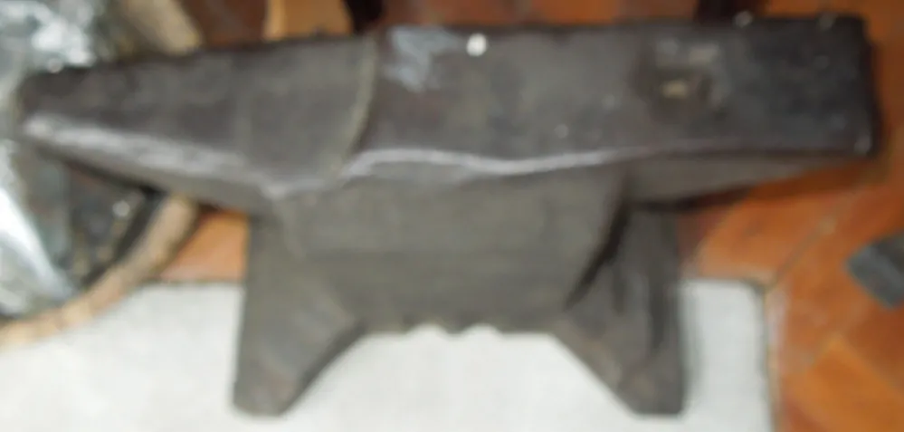 STAROŽITNÁ KOVADLINA