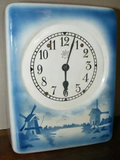 HODINY PORCELÁNOVÉ KUCHYŇSKÉ PORCELÁNKY MOTIV MLÝNY