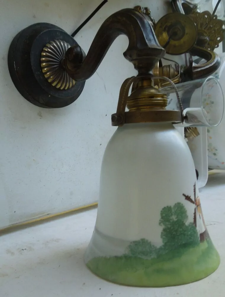 LAMPA NÁSTĚNNÁ LAMPIČKA