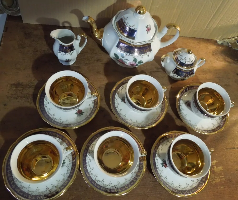 PORCELÁNOVÁ SOUPRAVA