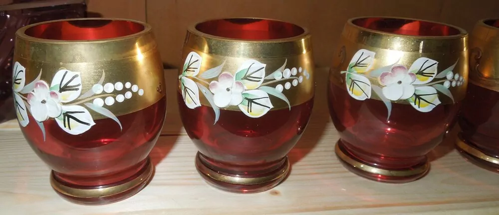 SKLENIČKY NOVOBORSKÉ SKLO