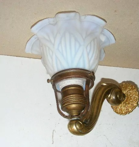 STAROŽITNÁ LAMPIČKA NA STĚNU 1 KS NÁSTĚNNÁ LAMPA