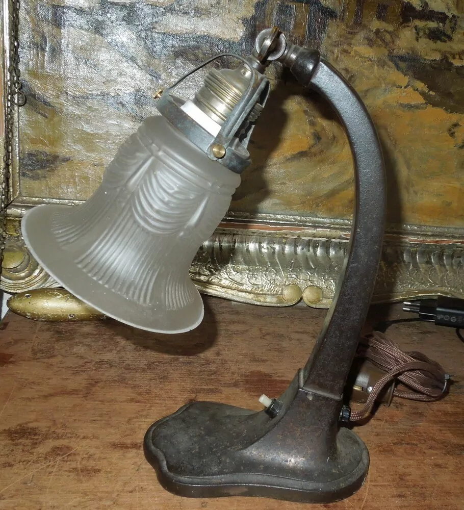 STAROŽITNÁ STOLNÍ LAMPA ELEKTRICKÁ NEBO NÁSTĚNNÁ