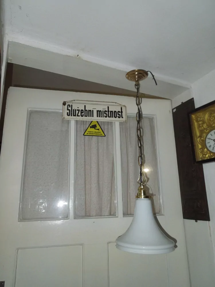 STARÝ LUSTR STÍNÍTKO 1 ks