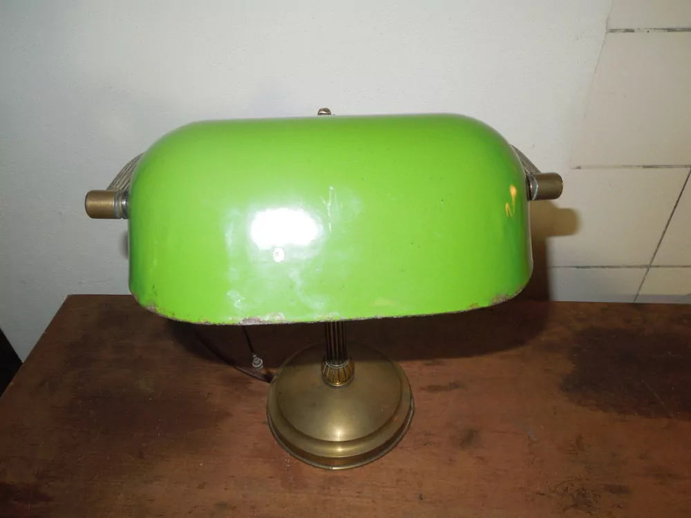 STAROŽITNÁ BANKOVNÍ LAMPA BANKÉŘKA