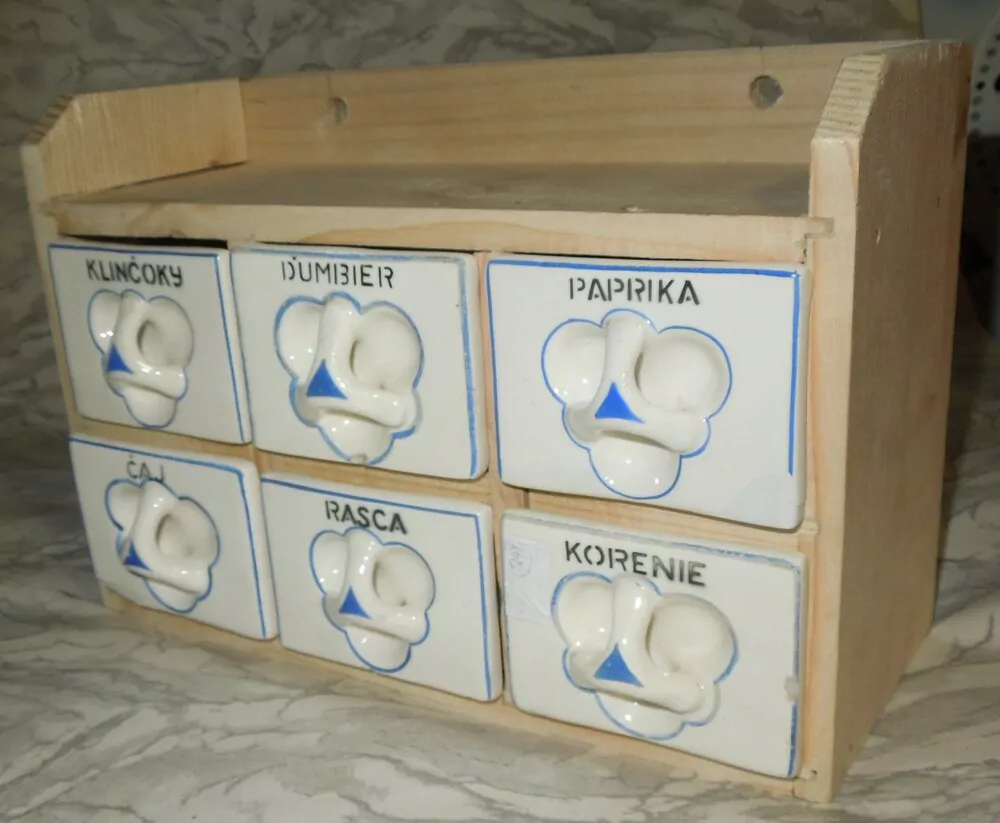 STAROŽITNOST KOŘENKY DOZY ŠUPLÍKOVÉ