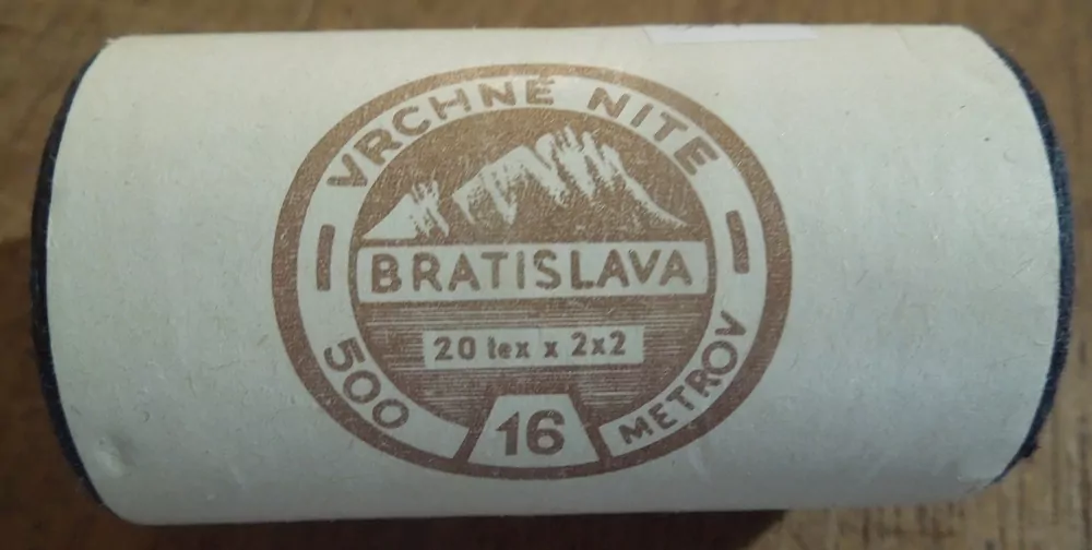 KROJ NITĚ ČERNÉ 10 KS KE KROJI