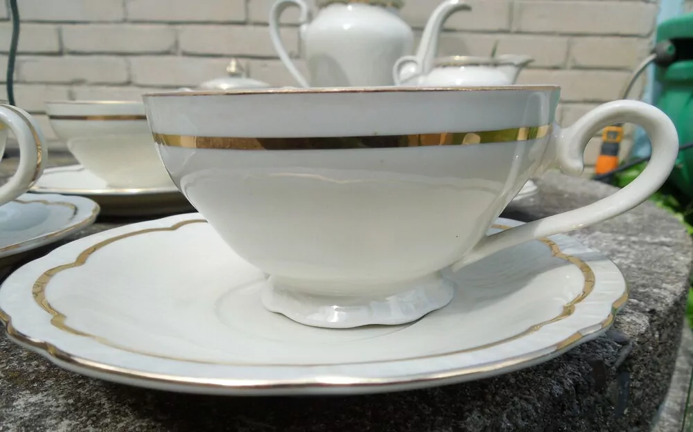 PORCELÁNOVÁ ČAJOVÁ SOUPRAVA