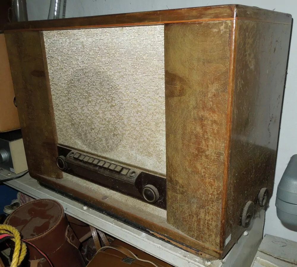 Radio Philips 753 A