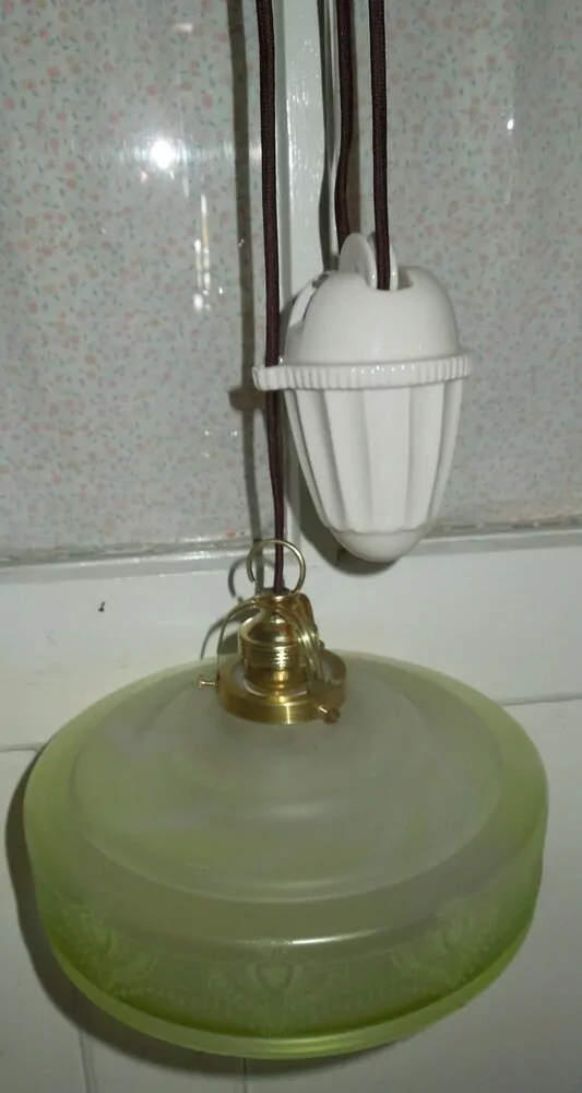 STAROŽITNÝ LUSTR STAHOVACÍ, STAHOVAČKA SECESE