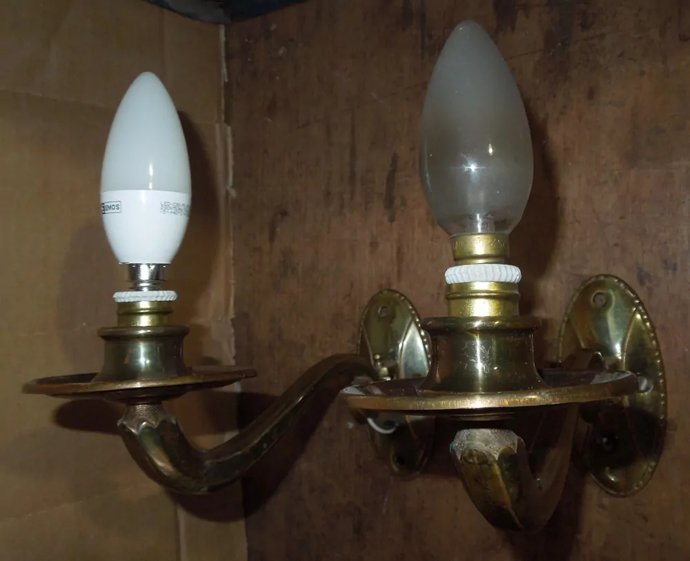LAMPIČKA NA STĚNU 2 KS NÁSTĚNNÁ LAMPA