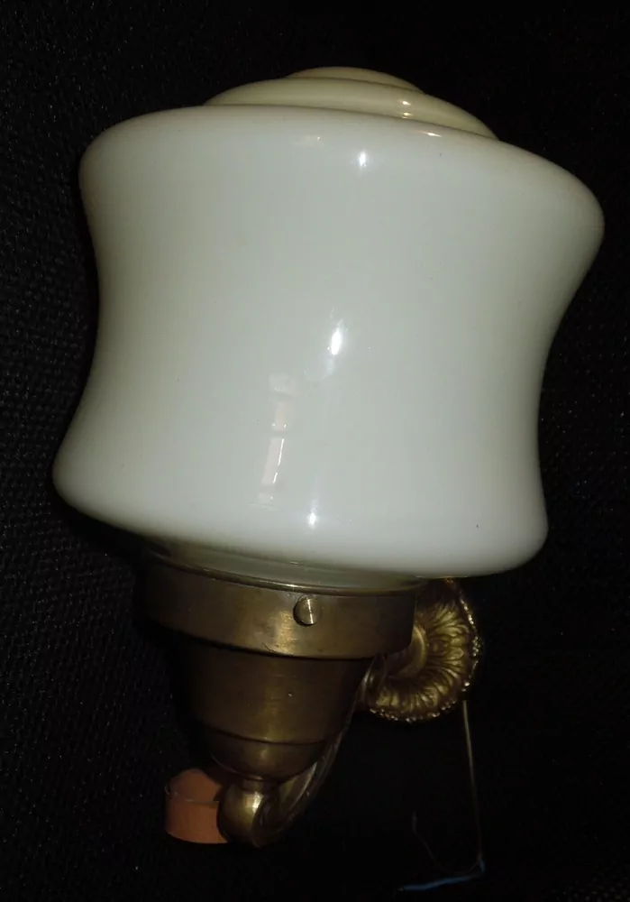 LAMPIČKA NA STĚNU 1 KS NÁSTĚNNÁ LAMPA ELEKTRICKÁ