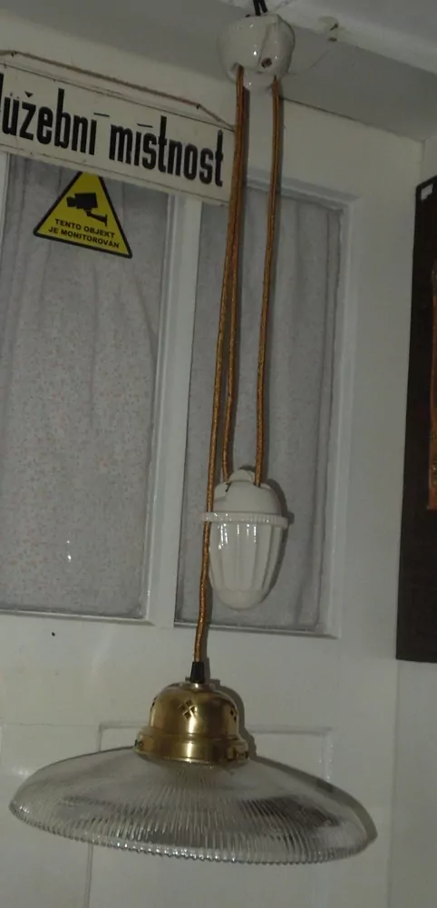 STAHOVACÍ LUSTR STÍNÍTKO STAHOVAČKA širm 33 cm