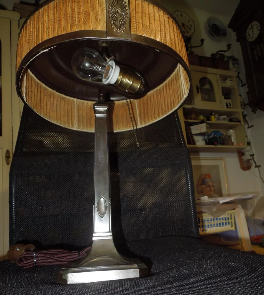 STAROŽITNÁ STOLNÍ LAMPA , LAMPIČKA NA PSACÍ STŮL secese