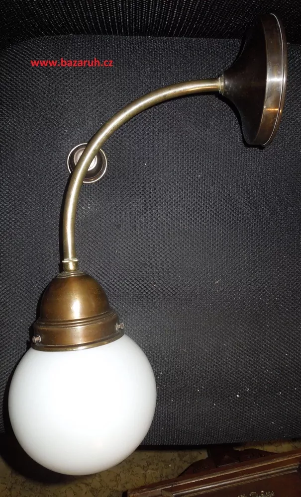LAMPIČKA NA STĚNU 1 KS NÁSTĚNNÁ LAMPA ELEKTRICKÁ