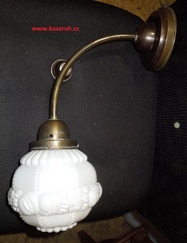 LAMPIČKA NA STĚNU 1 KS NÁSTĚNNÁ LAMPA ELEKTRICKÁ