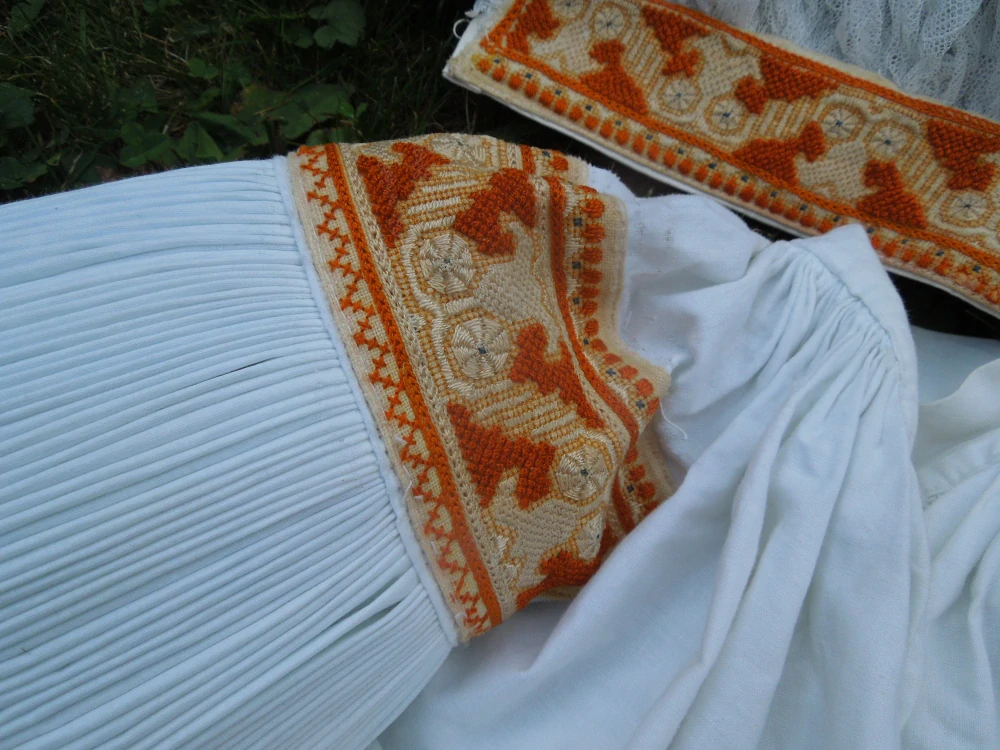 KROJ RUKÁVCE DÍVČÍ VNOROVSKÉ