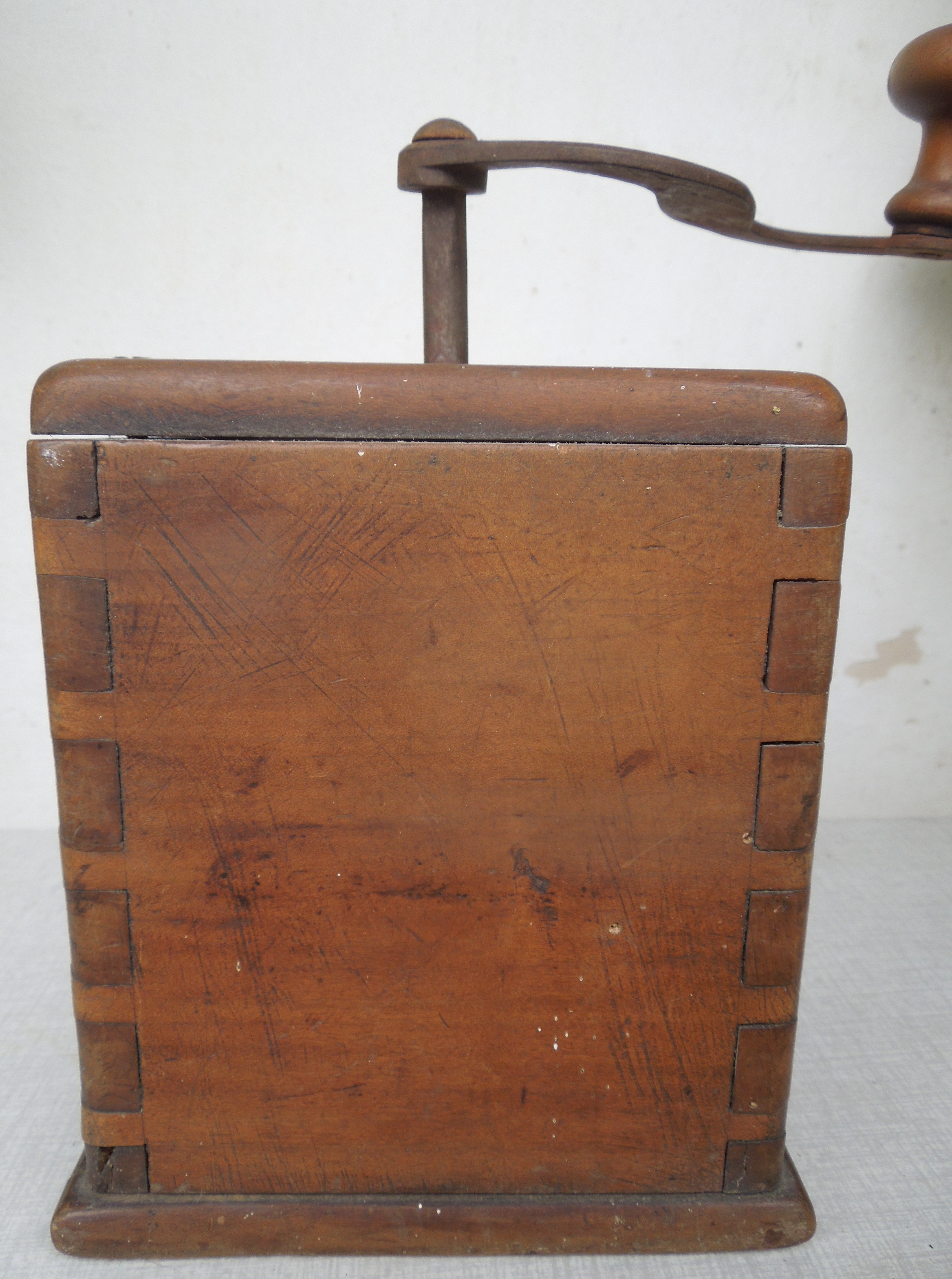 MLÝNEK kafemlýnek, kávomlýnek