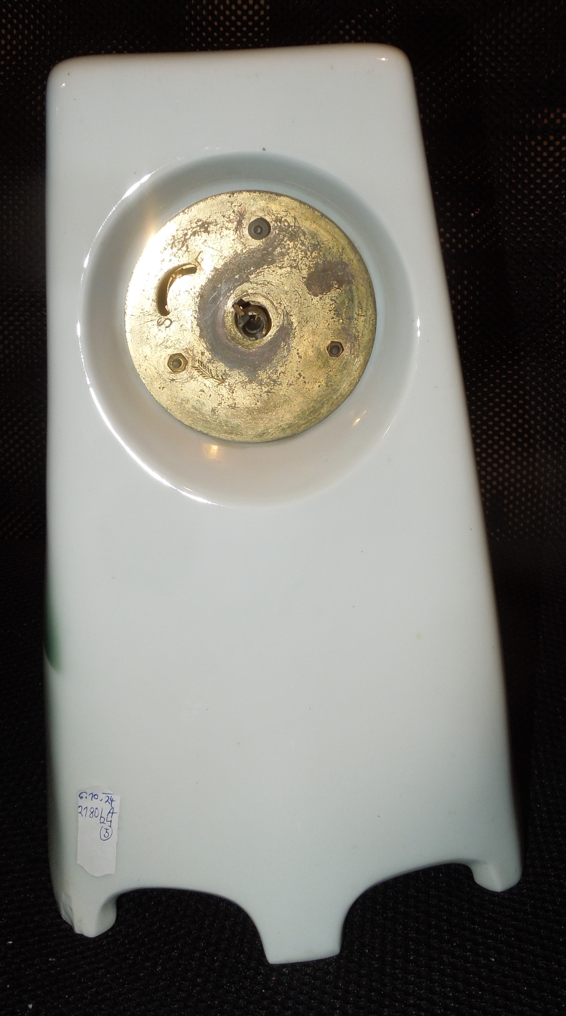 Porcelánové hodiny myslivecký motiv srnky značené