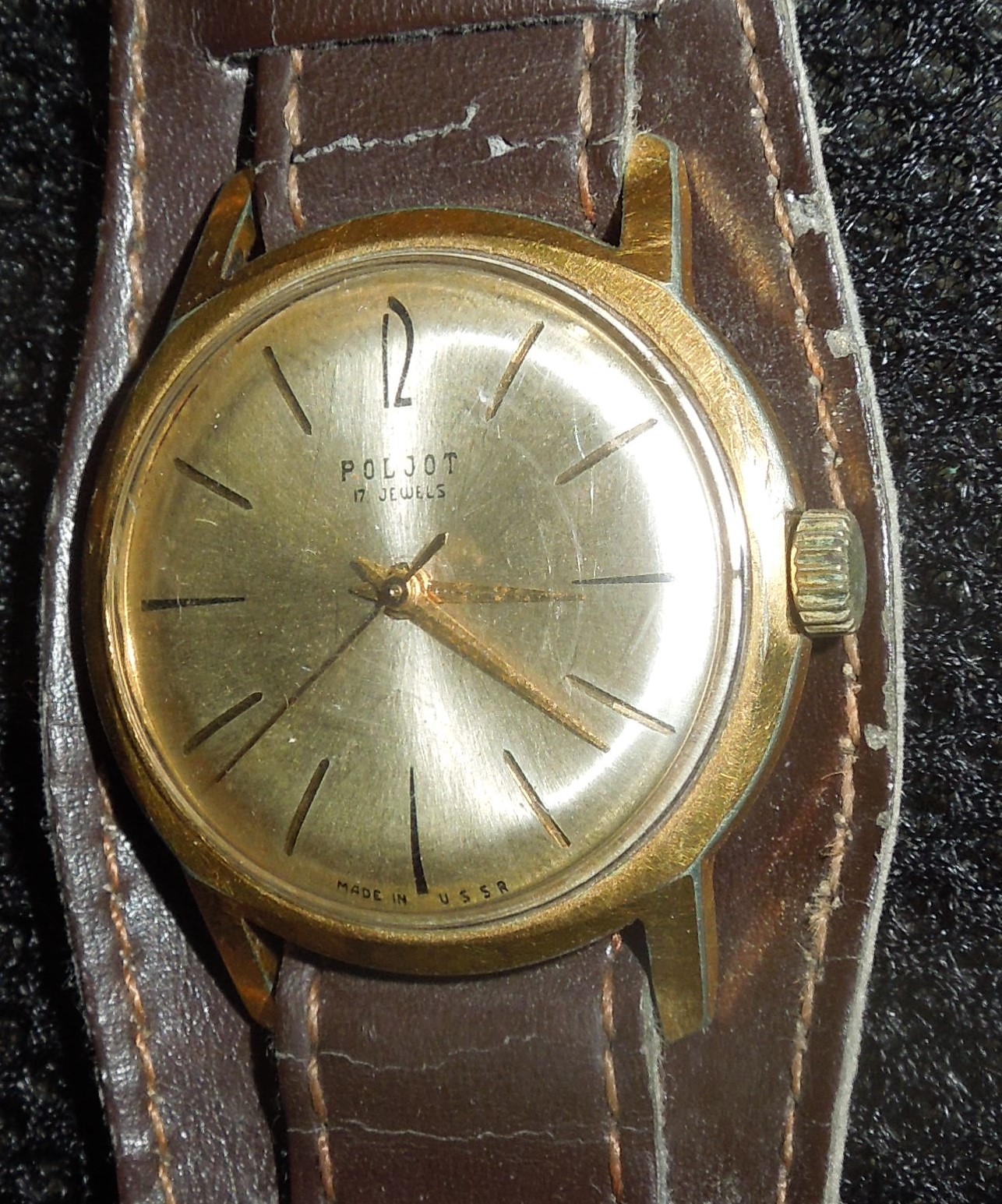 Hodinky POLJOT