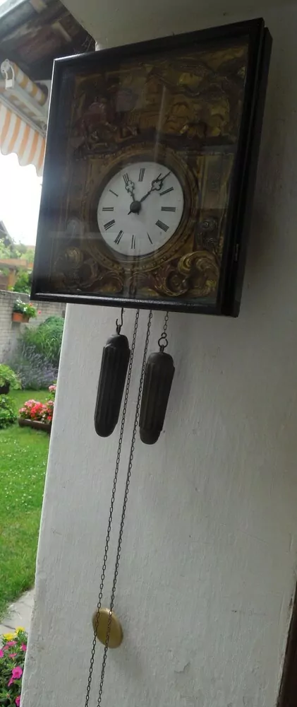 HODINY SEDLÁCKÉ, SELSKÉ NA STĚNU ZÁVAŽOVÉ