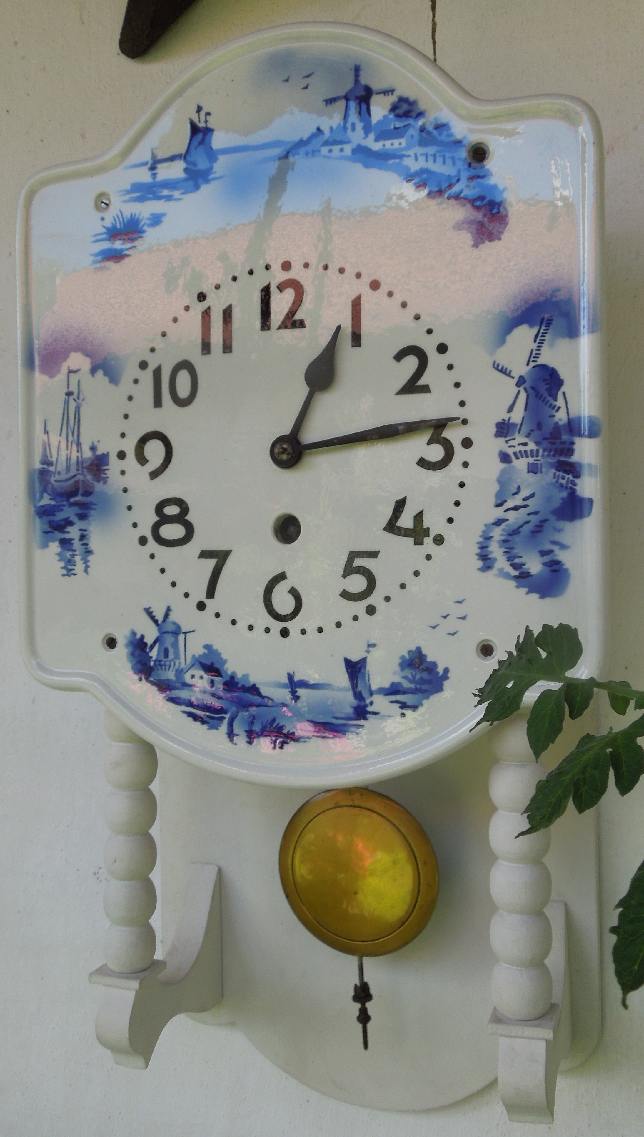 HODINY PORCELÁNOVÉ KUCHYŇSKÉ PORCELÁNKY  MLÝNY