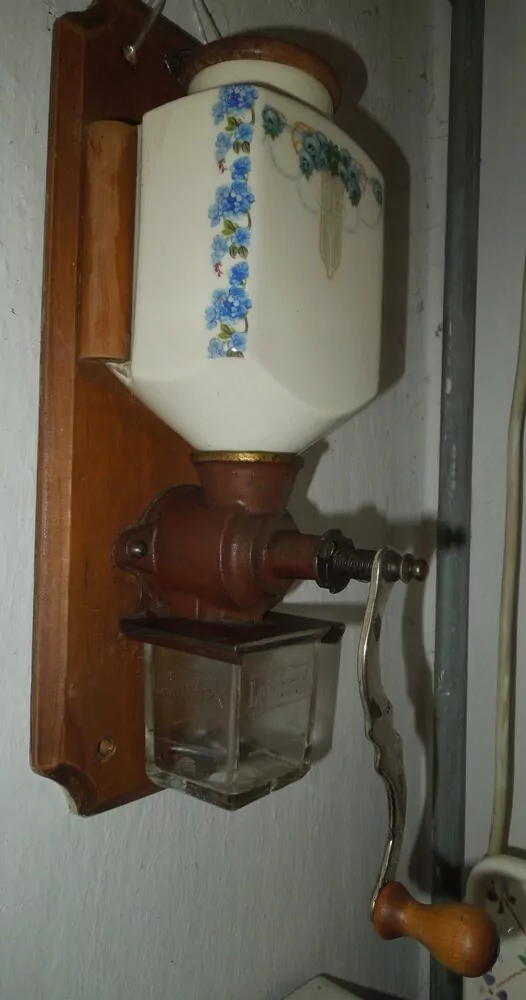 STAROŽITNOST MLÝNEK kafemlýnek, kávomlýnek secese