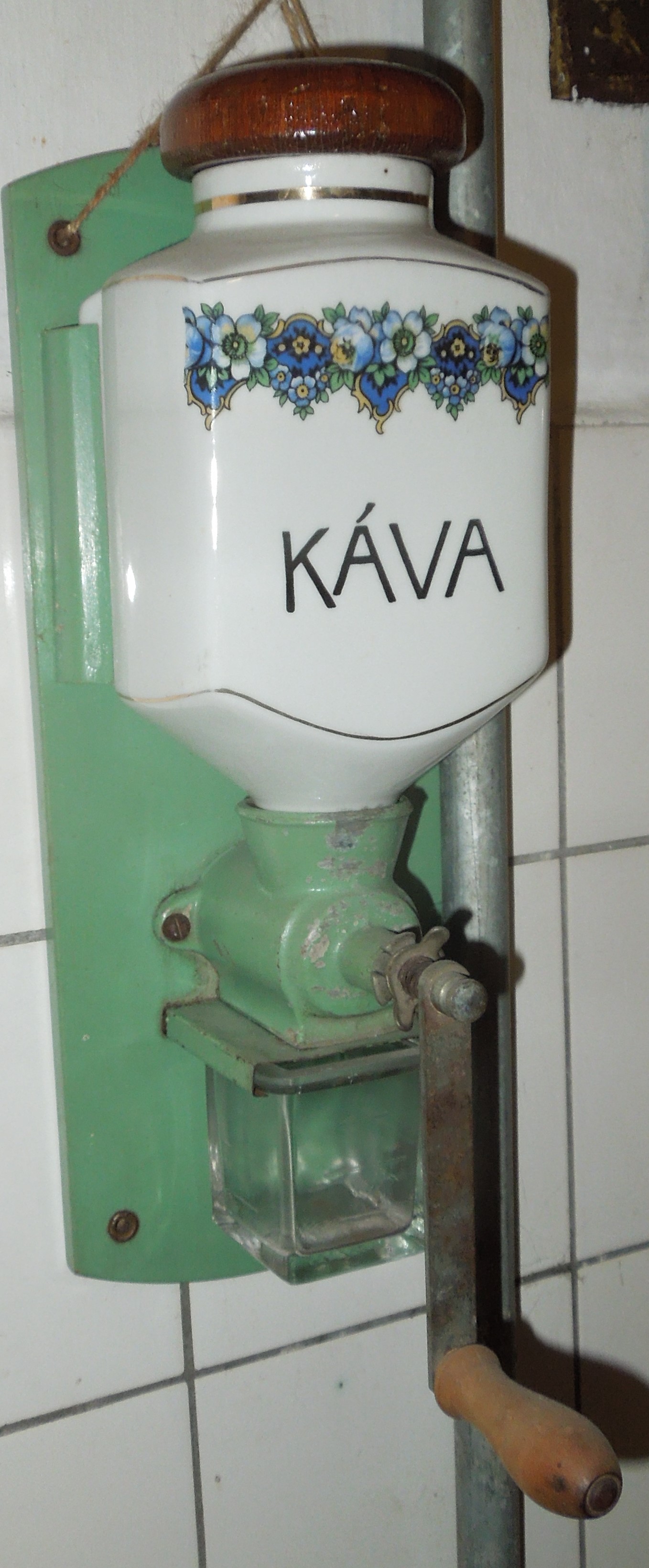 STAROŽITNÝ MLÝNEK KAFEMLÝNEK KÁVOMLÝNEK modré kvítka