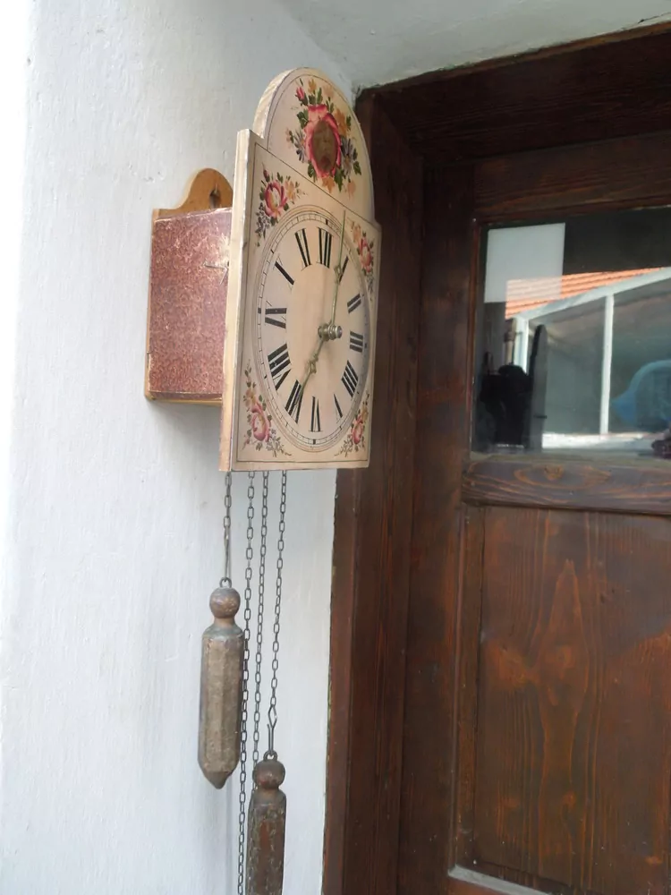 HODINY SEDLÁCKÉ SELSKÉ DŘEVĚNÉ NA CHALUPU