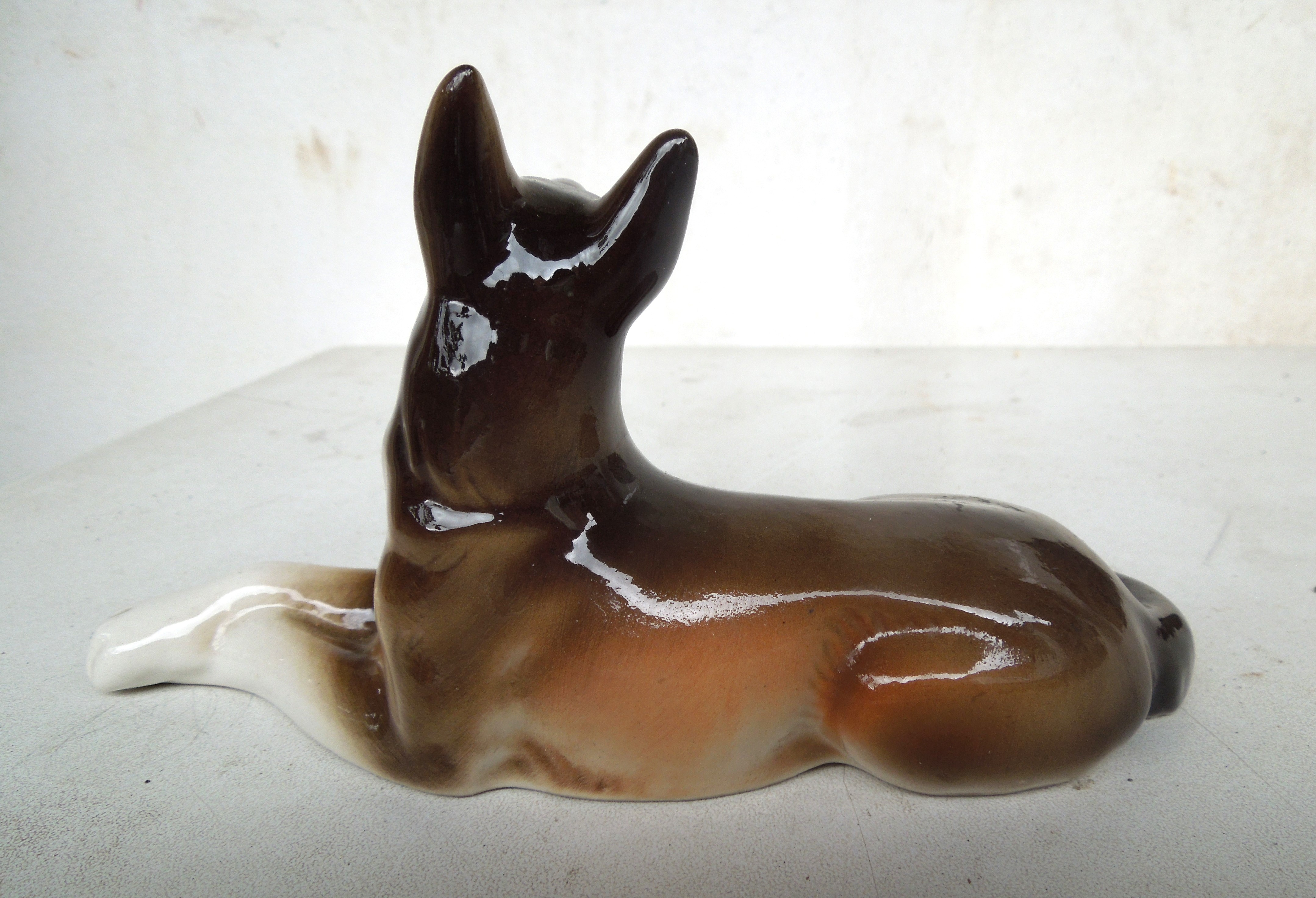 PORCELÁNOVÁ SOŠKA DUX VLČÁK