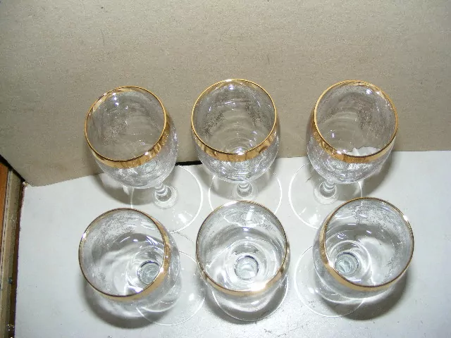 SKENIČKY NA ŠAMPUS, ŠAMPUSKY