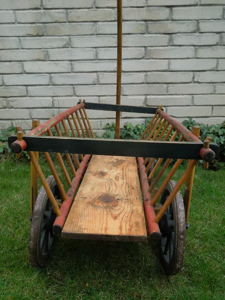 MALÝ ŽEBŘIŇÁK , VOZÍK , DEKORACE