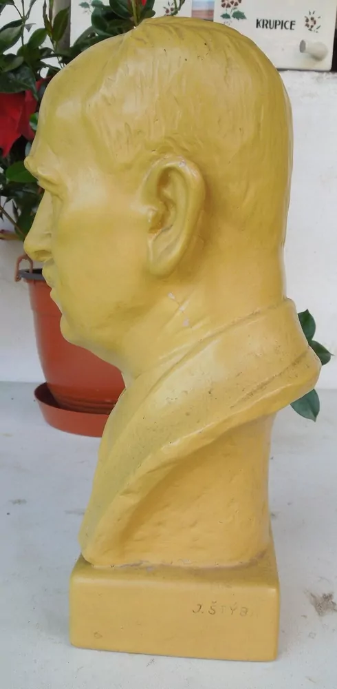 SOCHA BUSTA, BYSTA EDUARD BENEŠ