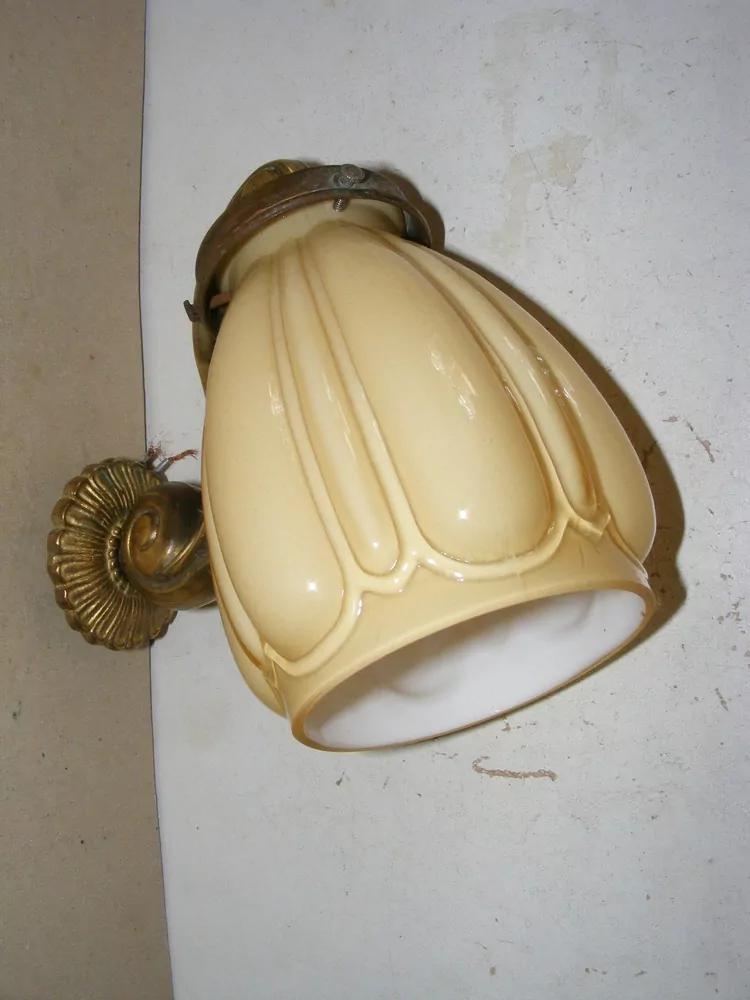 STAROŽITNÁ STOLNÍ LAMPA ,LAMPIČKA ELEKTRICKÁ