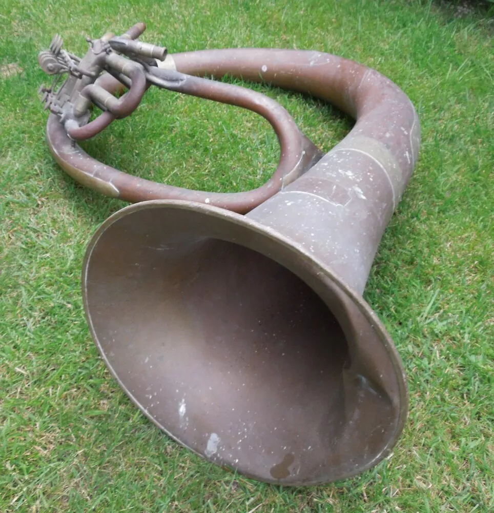 Dechové nástroje - STAROŽITNÁ TRUBKA - TUBA