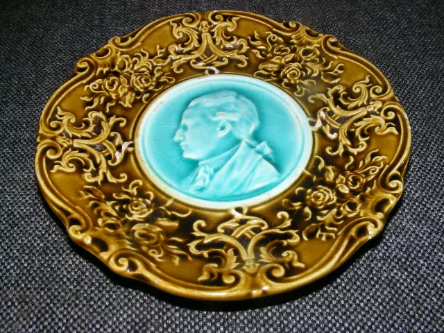 TALÍŘ NA STĚNU 2 KS FRANTIŠEK l. RU