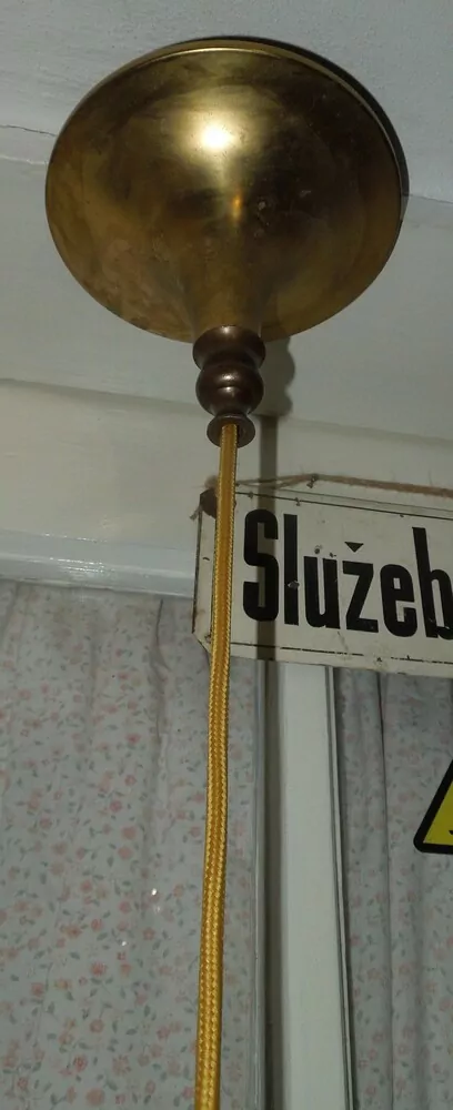 STARÝ LUSTR MOSAZNÝ