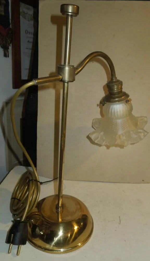 STAROŽITNÁ STOLNÍ LAMPA ELEKTRICKÁ